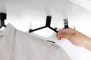 magnetic_hangers-300x200 Magnetic Clothes Hangers di Daniel To