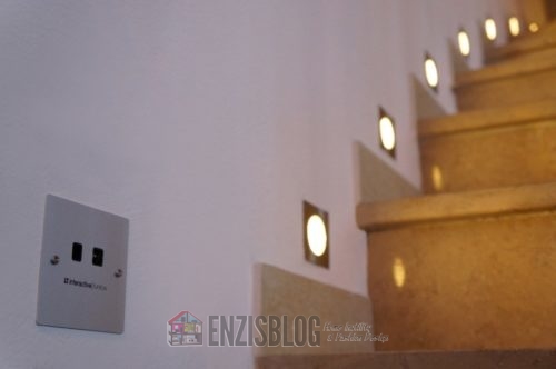 Scale-led-6-500x332 INTERACTIVE Furniture: LED segnapasso ad accensione automatica